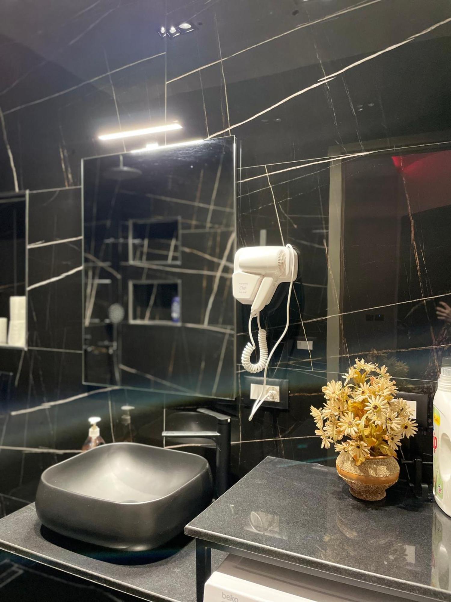 טיראנה Sueno Apartments & Suites מראה חיצוני תמונה