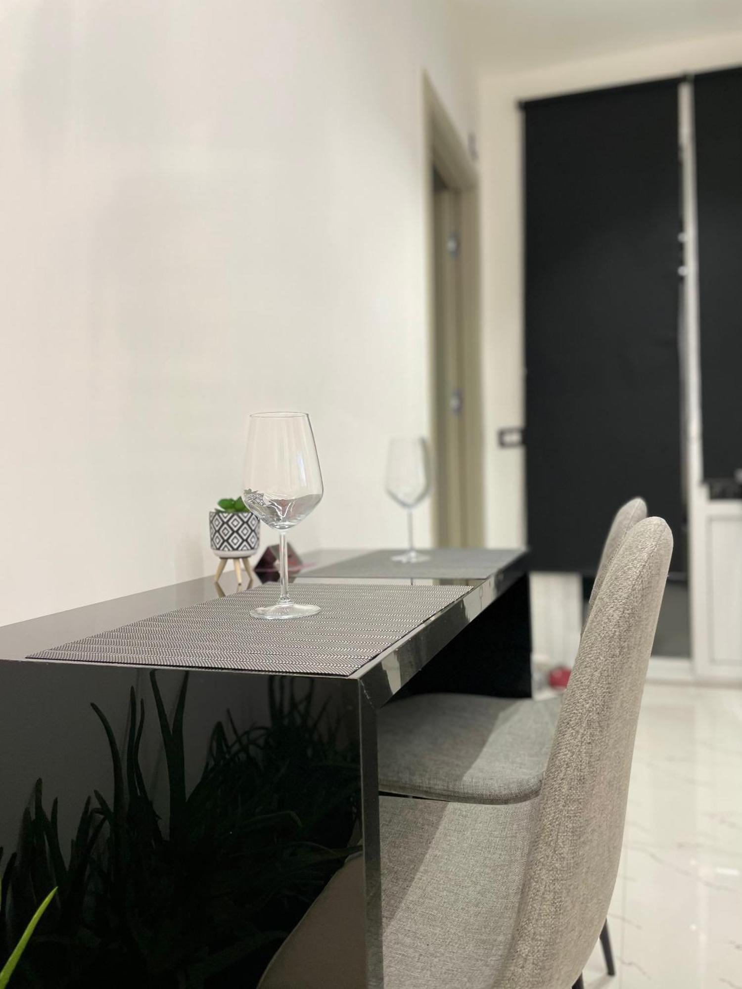 טיראנה Sueno Apartments & Suites מראה חיצוני תמונה