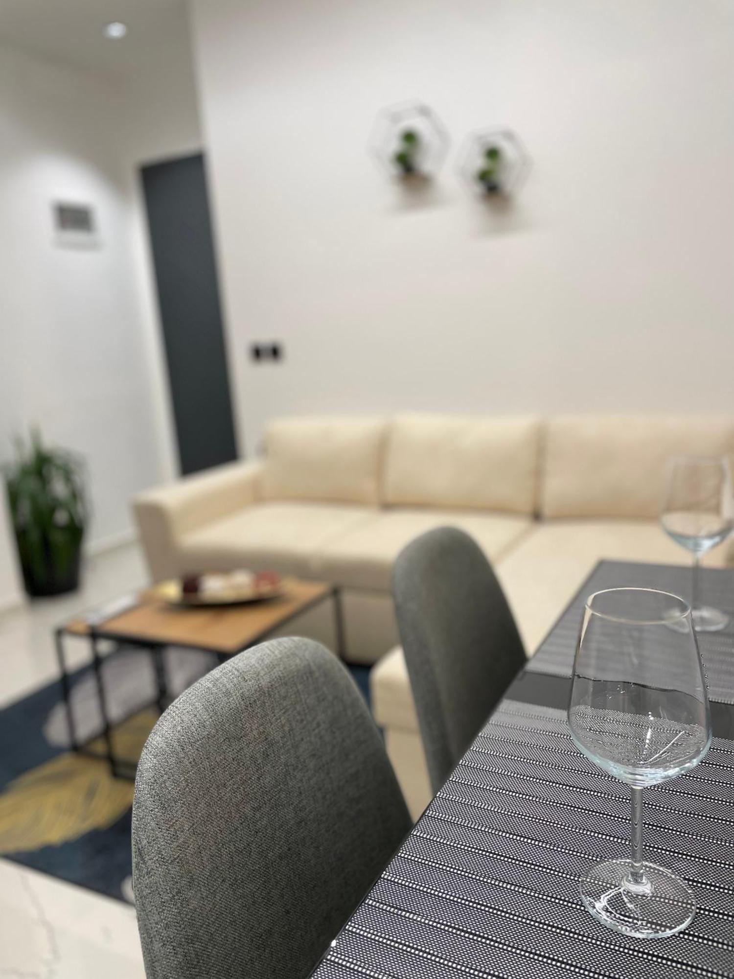 טיראנה Sueno Apartments & Suites מראה חיצוני תמונה